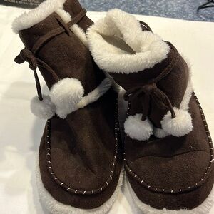 Brown with white trim and pompoms women’s slippers -L/XL 9-10.  Like new